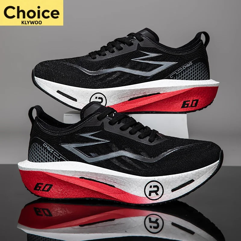Nouvelles chaussures de sport pour hommes et femmes ideales pour Marathon avec plaque de carbone, pour l'entraînement  avec amorti..New men's and women's sports shoes ideal for marathons, with carbon plate and cushioning for training.