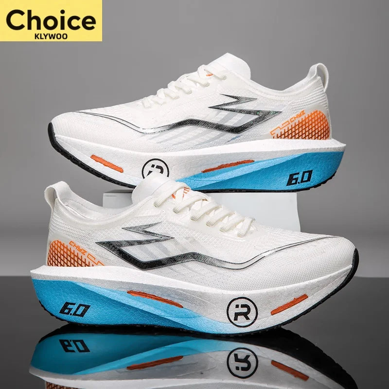 Nouvelles chaussures de sport pour hommes et femmes ideales pour Marathon avec plaque de carbone, pour l'entraînement  avec amorti..New men's and women's sports shoes ideal for marathons, with carbon plate and cushioning for training.