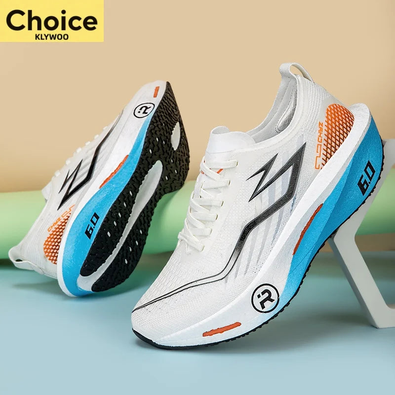 Nouvelles chaussures de sport pour hommes et femmes ideales pour Marathon avec plaque de carbone, pour l'entraînement  avec amorti..New men's and women's sports shoes ideal for marathons, with carbon plate and cushioning for training.